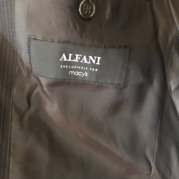 Alfani suit. - Picture 4 of 5